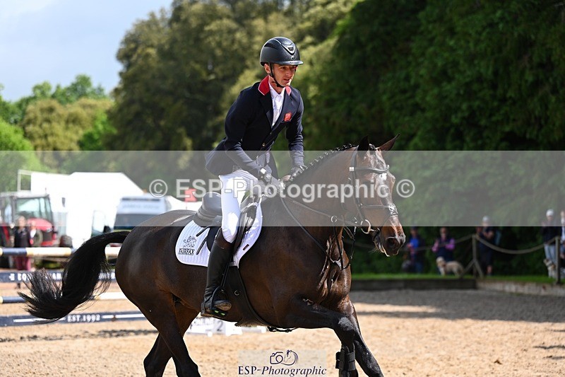 240526-104741-20163 - 325-MIDNIGHT_ENDEAVOUR-Tom_Jackson