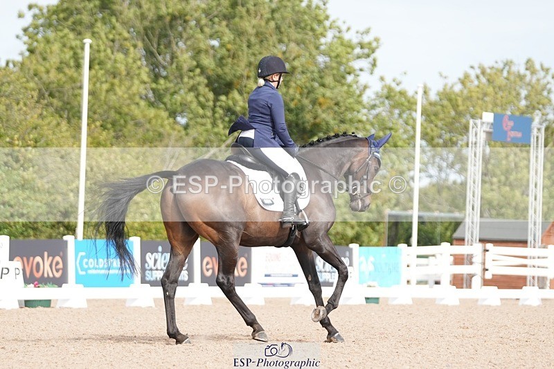 250906-103556-01281 - 033-Caroline.HeardNever.Wait