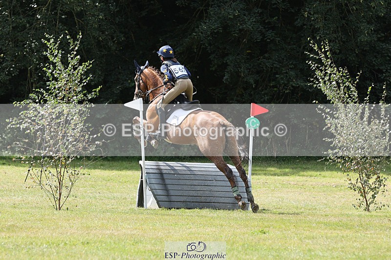 240825X-112930-32279 - 70cm XC 11.00 to 12.00