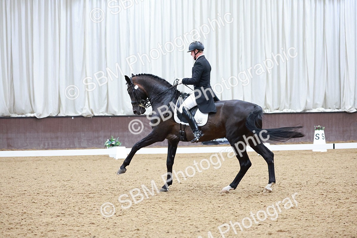 SBM_021463 - Class 14 - FEI Grand Prix - 17.40-18.34