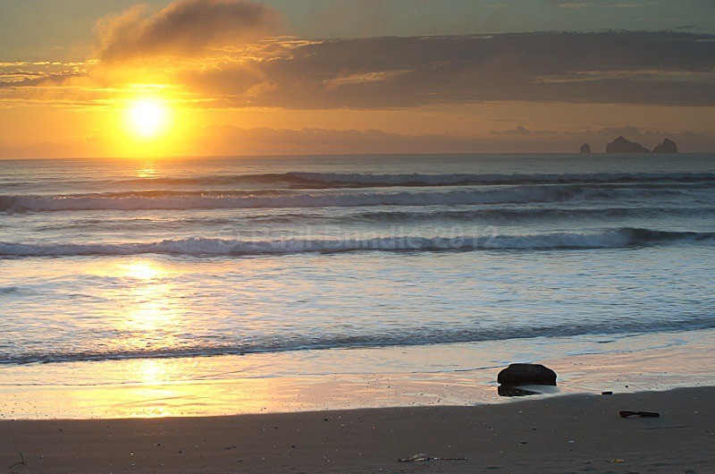 Tolaga Bay sunrise-3 - New Zealand North Island