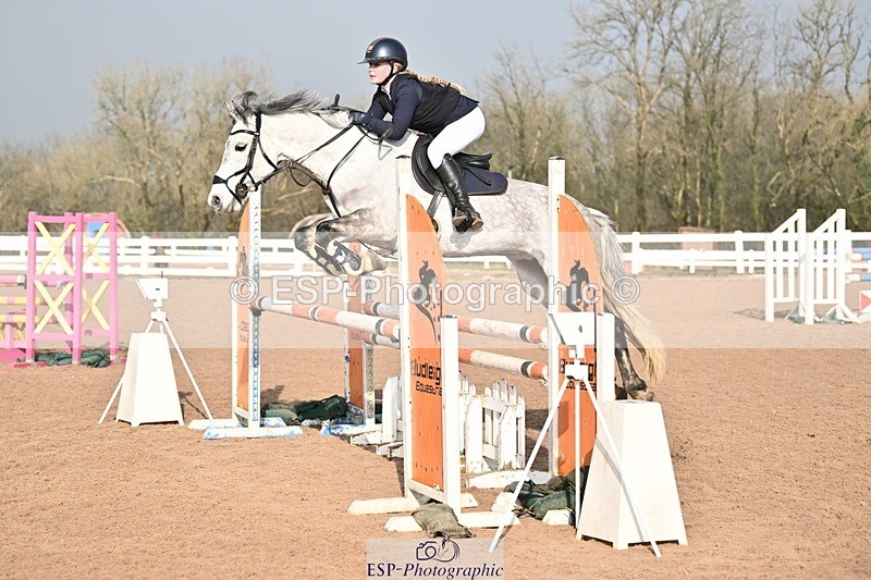 250209-112934-01537 - Cls 6 Pony Newcomers and 1m