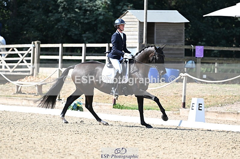 250810A-102742-05164 - 009-Ben.JamesClapton.Banks.Primadonna