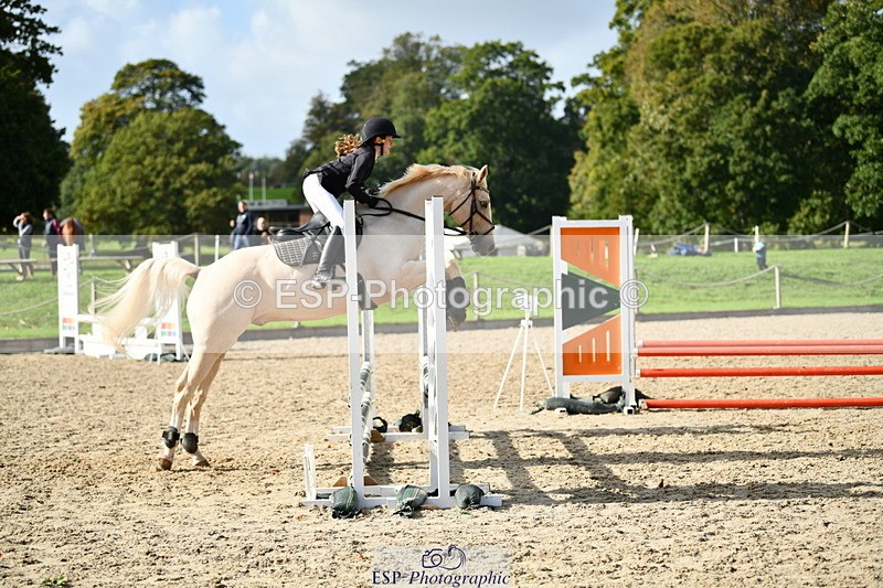 251004A-145933-01614 - Classes 8 & 9 70cm