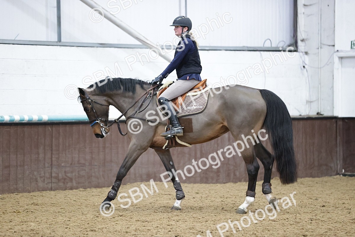 SBM_001466 - Class 4 - Senior Newcomers/ 1.10m Open