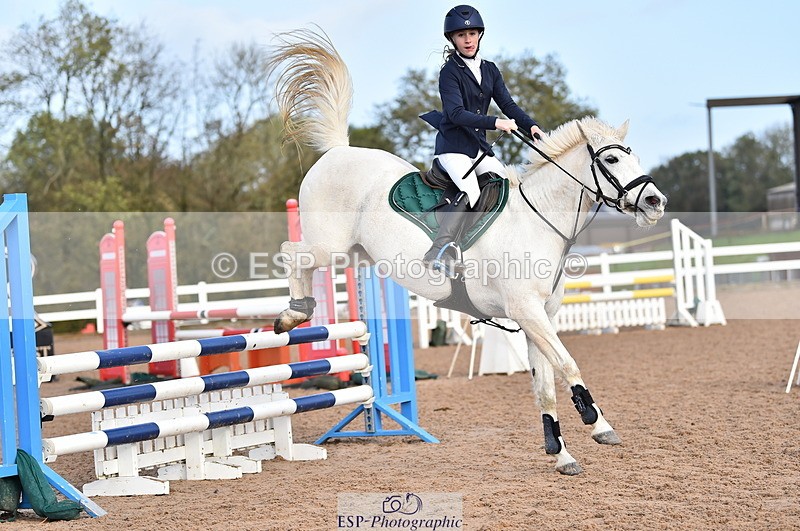 231028A-111232-00731 - Cls 2 British Novice & 80cm Open