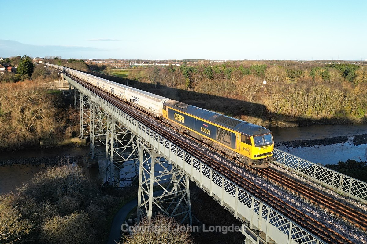 JL - 19.12.23 60021 6N87 Lynemouth PS - Tyne, Bedlington Viaduct - Blyth & Tyne (north to south)