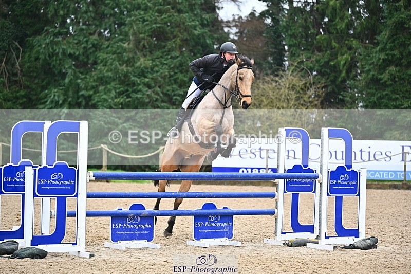 250216A-120321-02497 - Cls 9 Snr 1.05m