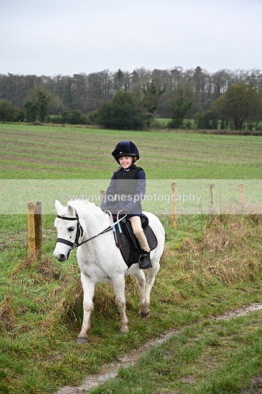 WJ7_9471 - Walk out..