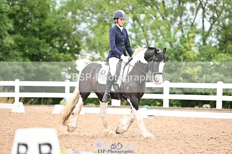 240817A-153909-10143 - 278-Chloe.Matravers-Fancy.pants