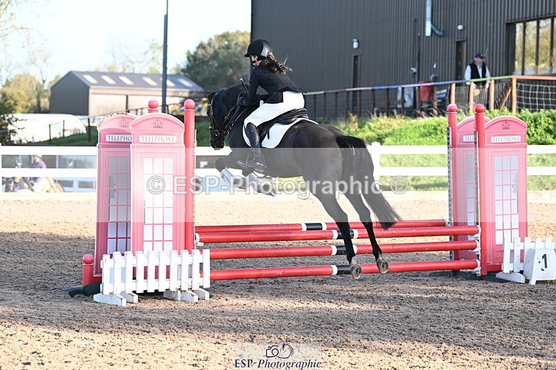 241026A-100932-00062 - SAT Cls 3 Pony Intro 70cm