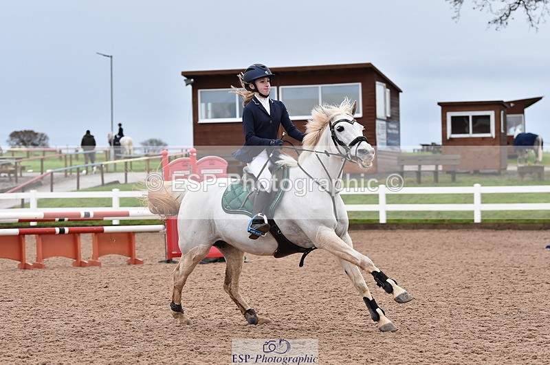 231203A-104852-00586 - Cls 3 Discovery & 90cm Open