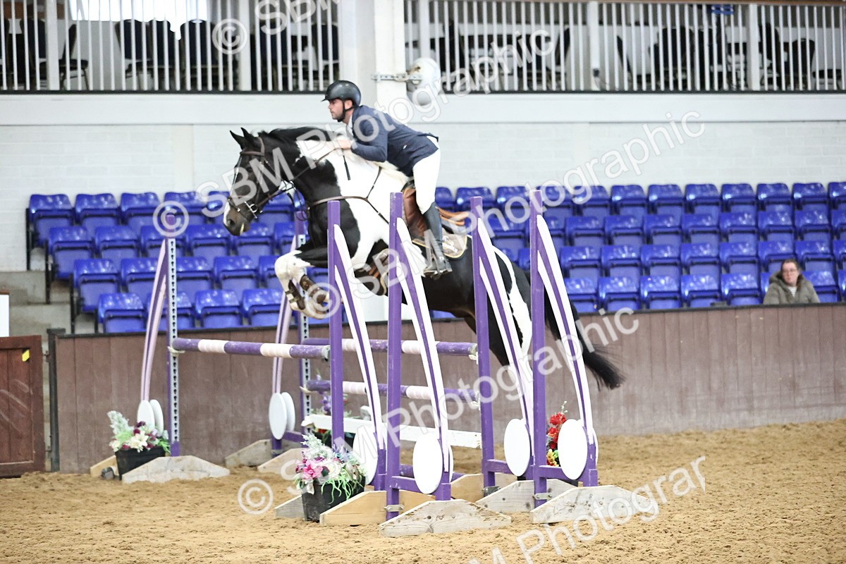 SBM_003317 - Class 11 - Senior Newcomers 1.10m