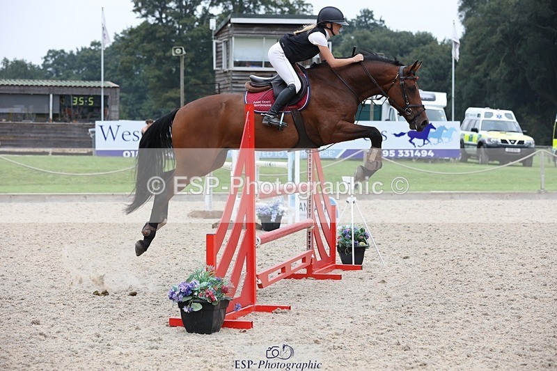 230908-171236-03185 - Cls 9 Snr Newcomers & 1.10m Open