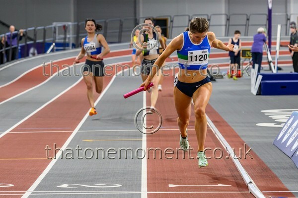 CombiMast25-915920 - Track Female Set Two