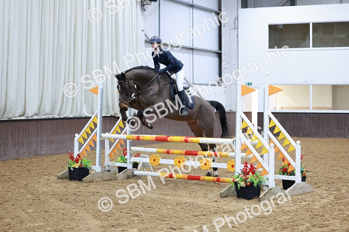 SBM_002710 - Class 9 - Equissage Pulse Senior BritiNovice/ 90cm Open