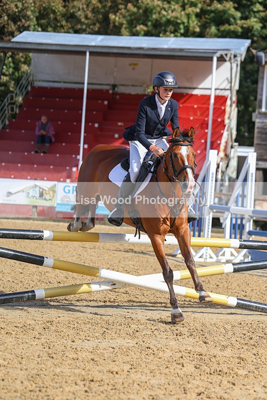 3E7A8385 - Class 4: Pony British Novice/80cm Open