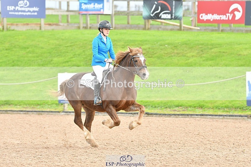 251026-110607-02254 - Cls 21+22 70cm Club and Schools