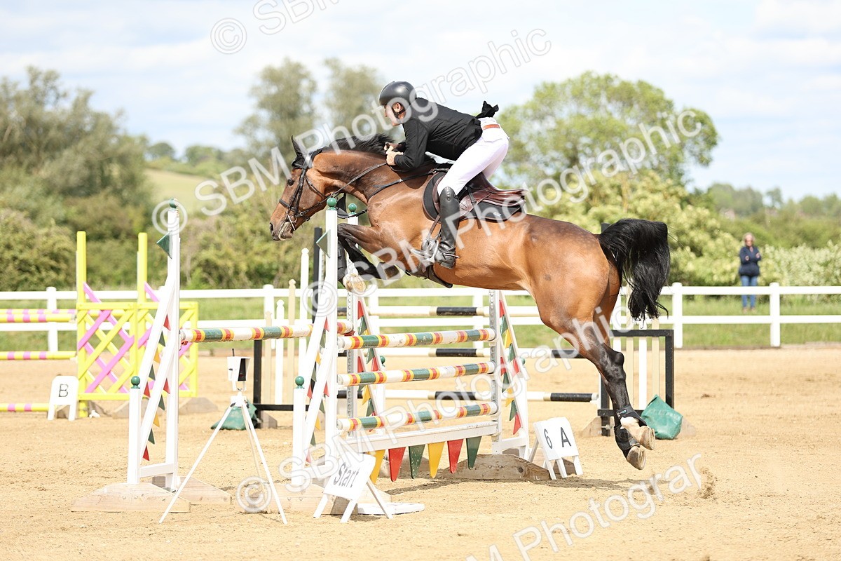 SBM_001236 - Class 5 - Senior Foxhunter - 1.20m