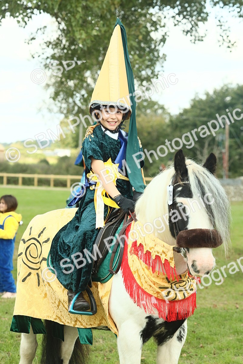 SBM_63680 - S35 - Fancy Dress Showing