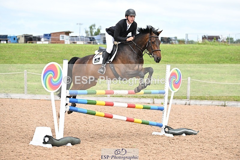 250611-132205-00670 - Cls 4 Snr Newcomers & 1.10m Open