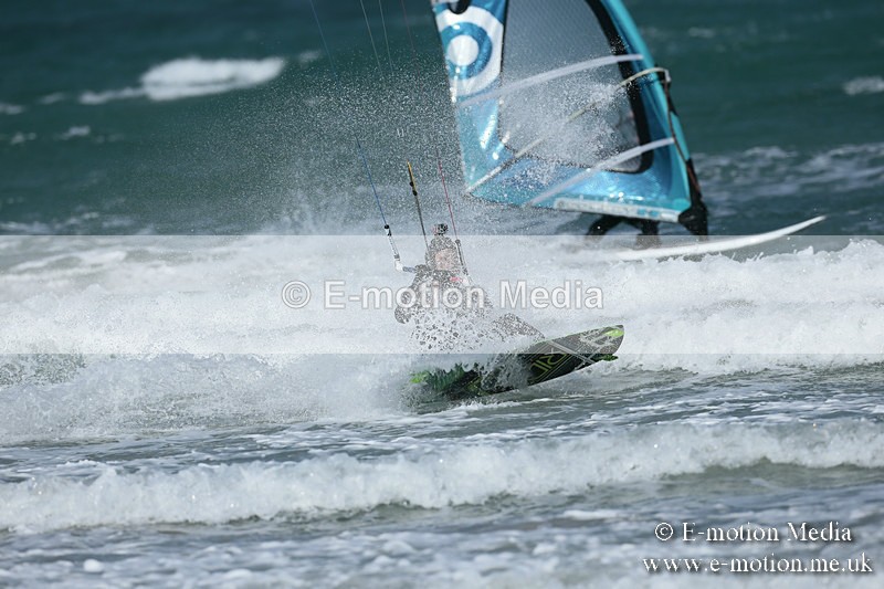 KS 020413-211 - Kite Surfing