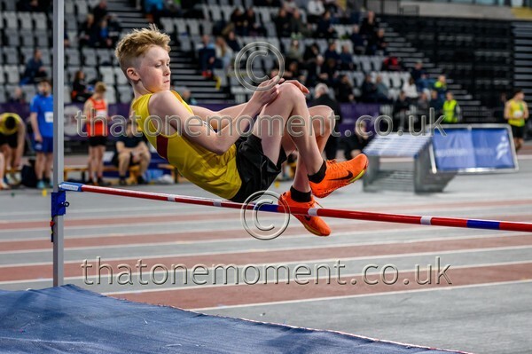 AgeInd25SUN-911684 - Field Male