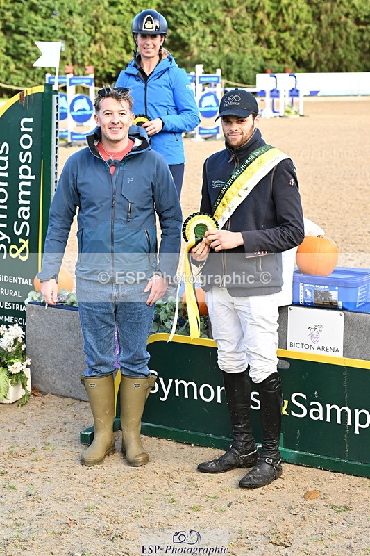 251024A-164613-15197 - 3 Star Presentations