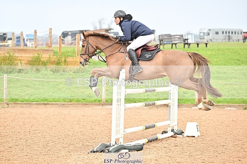 250122-140457-00567 - Cls 6 Foxhunter and 1.20m