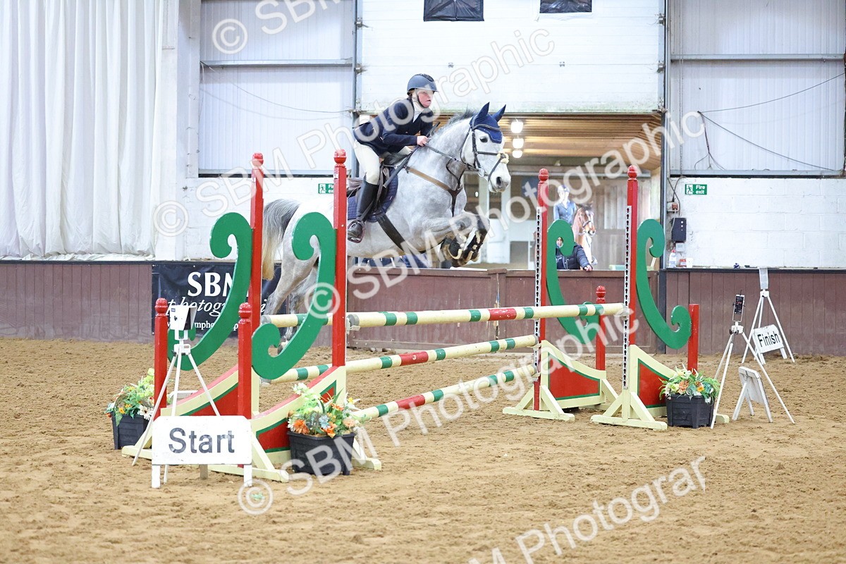 SBM_010055 - Class 21 - Nupafeed Supplements Senior Discovery/ 1m Open - First Round (1.00m)