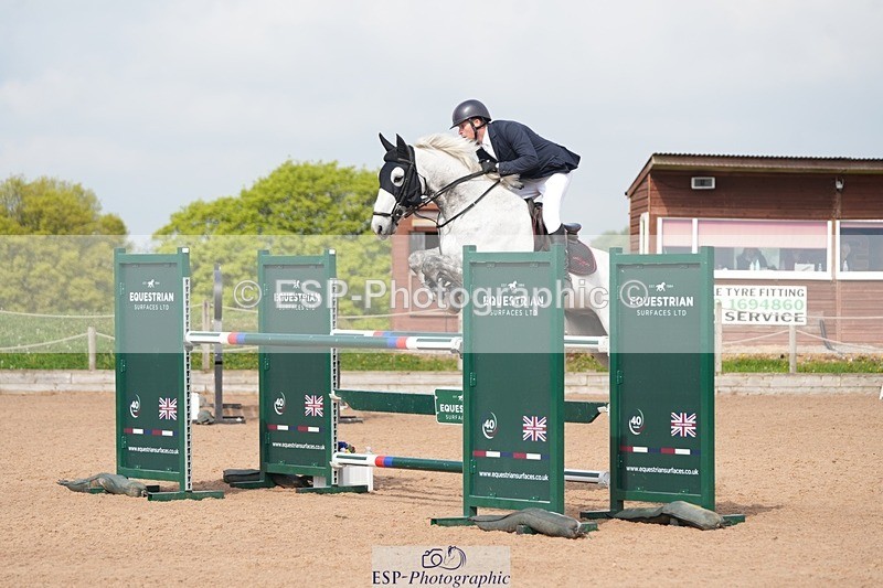260508-100605-04778 - Cls 12 Snr Foxhunter