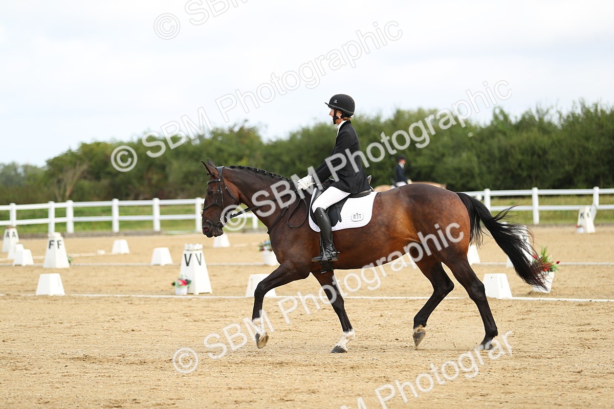 SBM_015058 - Class 13 - Novice 23 - 8,30-9.33