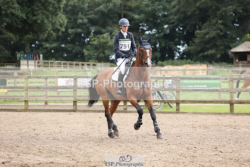 240804-164043-17000 - 751-Jess_Rimmer-SIR_HENRY_HALL