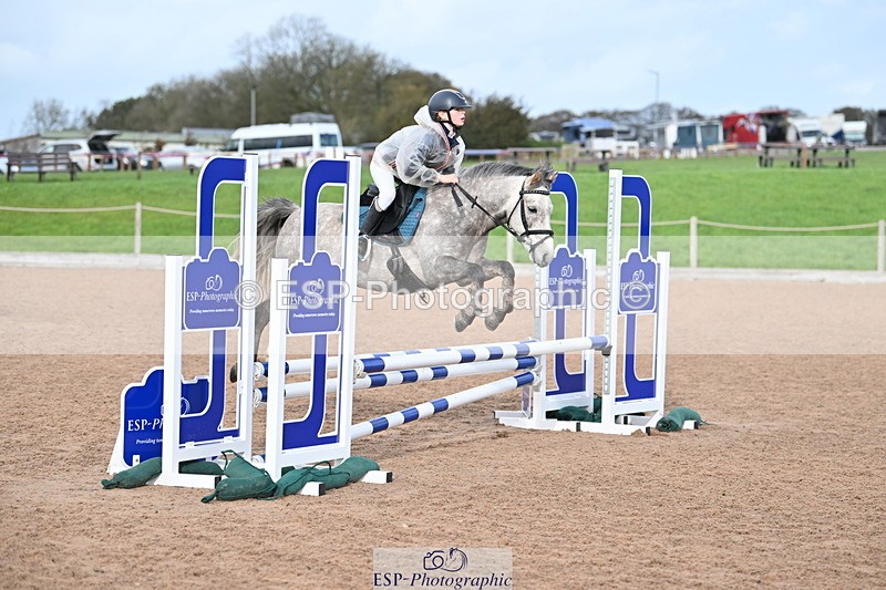 231029A-125310-03377 - Stepping Stones 128cm & 138cm