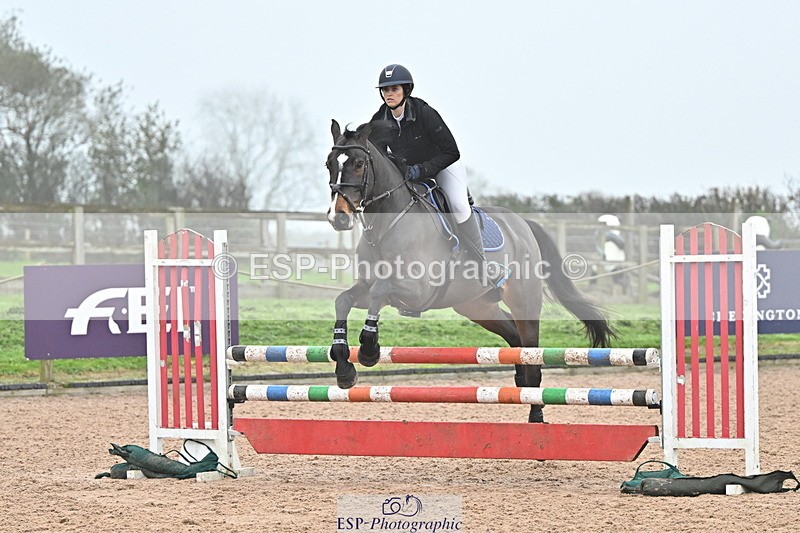 241103A-104558-06741 - SUN Cls 18 British Novice and 90cm Open