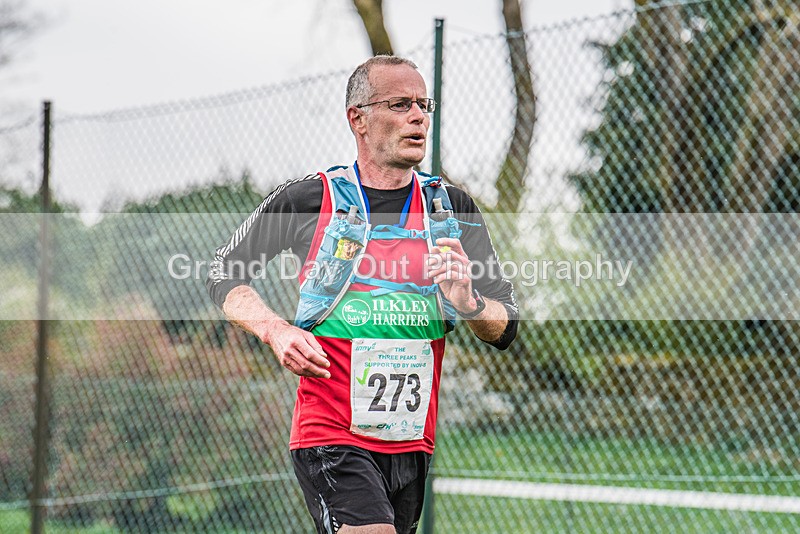 3 Peaks-2997 - The 3 Peaks Race - The Finish - Saturday 29th April 2023