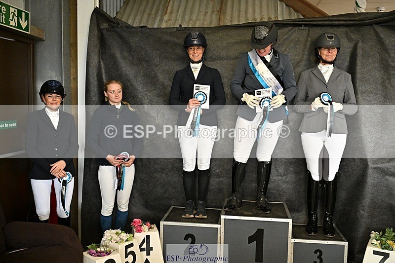 260214-144015-04392 - Cls 16 Medium Gold Presentations