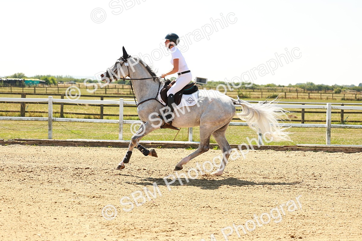 SBM_001590 - Class 4 - Senior Newcomers - 1.10m