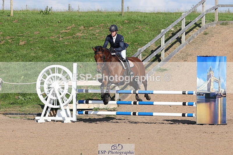 230915A-155824-02990 - Cls 6 Snr 1.05m Derby