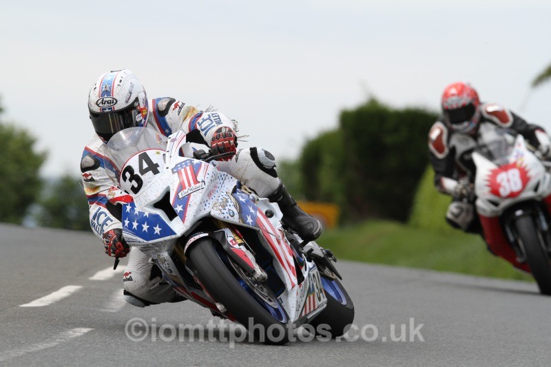 Paul Shoesmith BMW / Ice Valley by Motorsave Trade - Pokerstars Senior TT