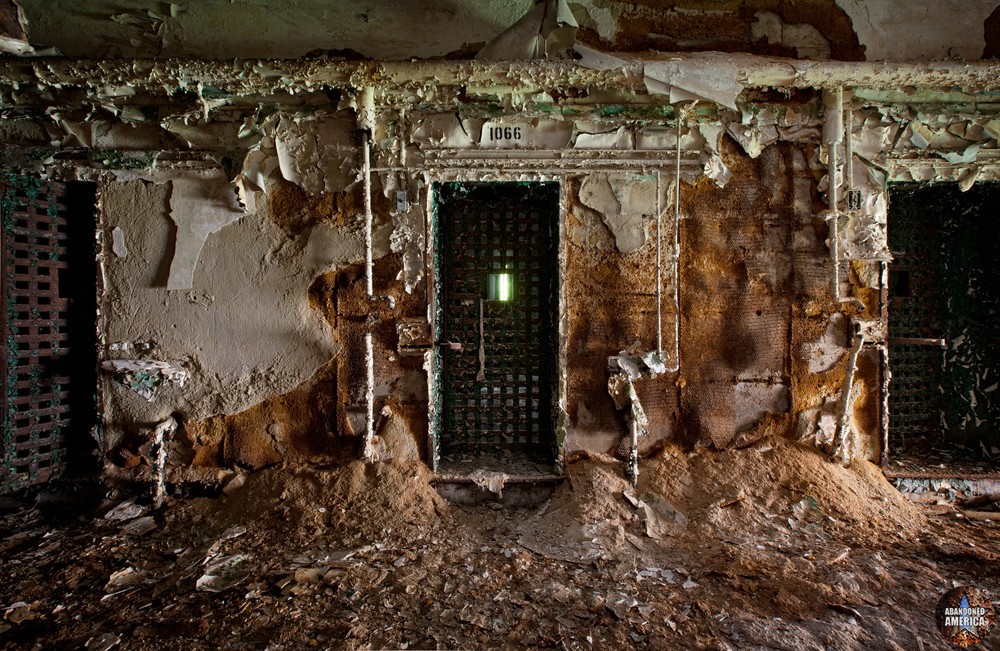Crumbling doorway, Holmesburg Prison, Philadelphia PA | Abandoned America by Matthew Christopher