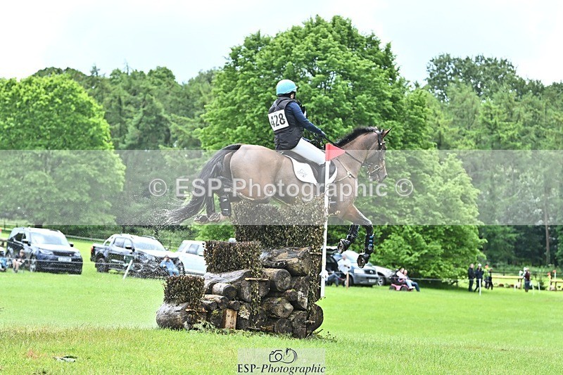 240526-114815-20709 - 428-COOLEY_SNAPCHAT-Selina_Milnes