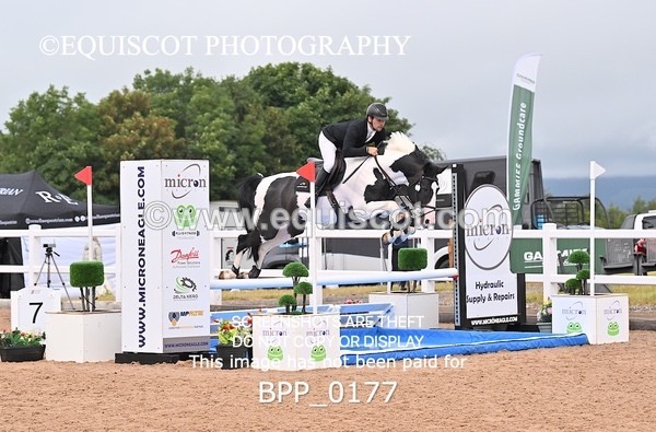 BPP_0177 - CLASS 25 SUN HOYS Redpost Equestrian Senior Foxhunter Second Round