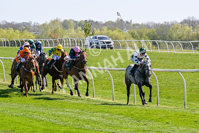 220426-Race 2-Naanas Shadow-0112 - Race 2