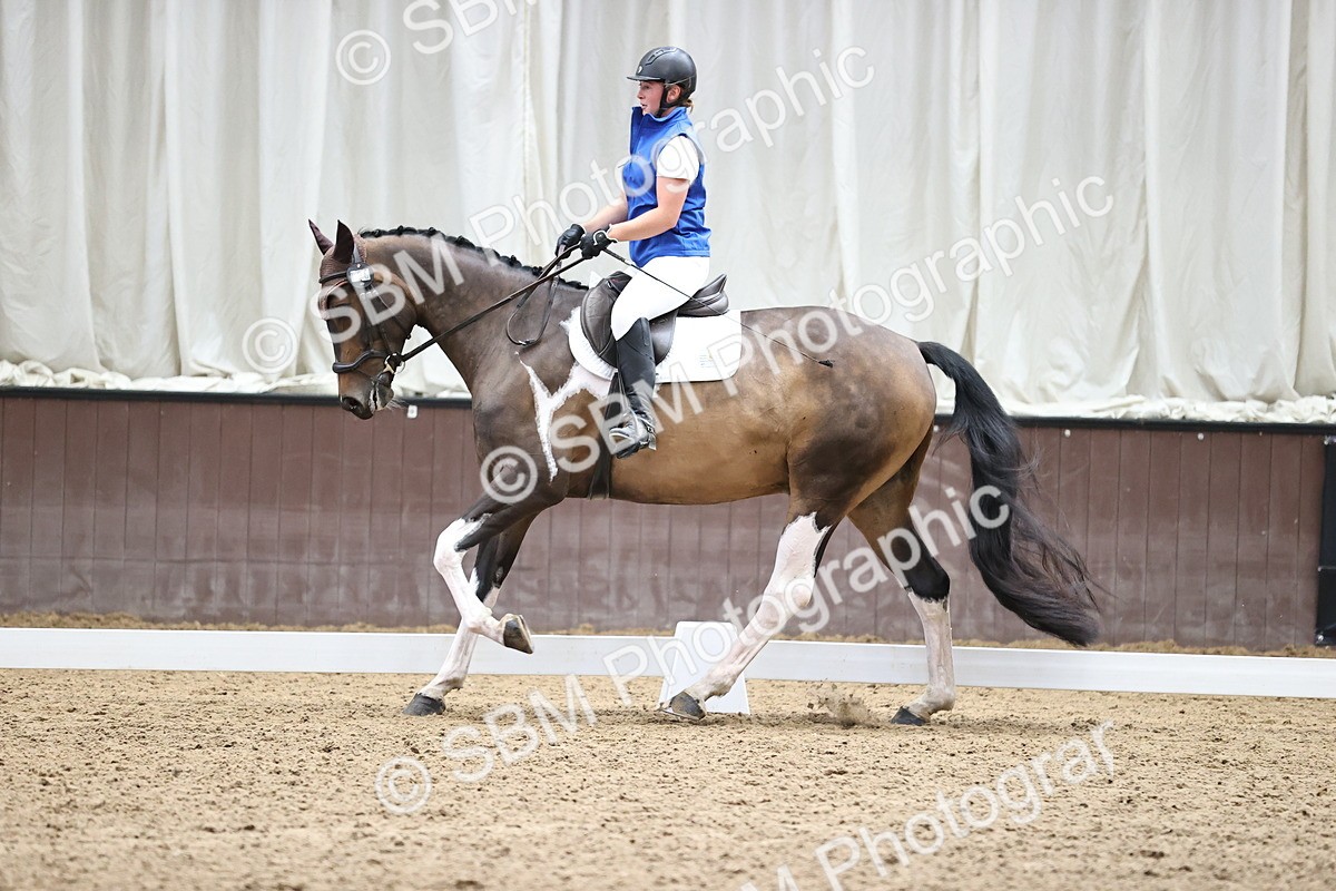 SBM_001810 - Novice 4 - 11.15-13.22