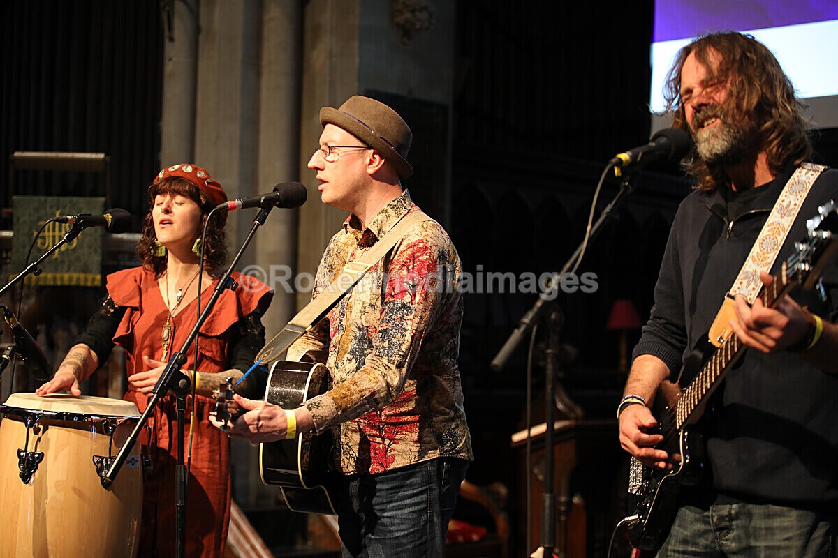 FOLK N BLUES-261 - FOLK and BLUES SEPT 2022