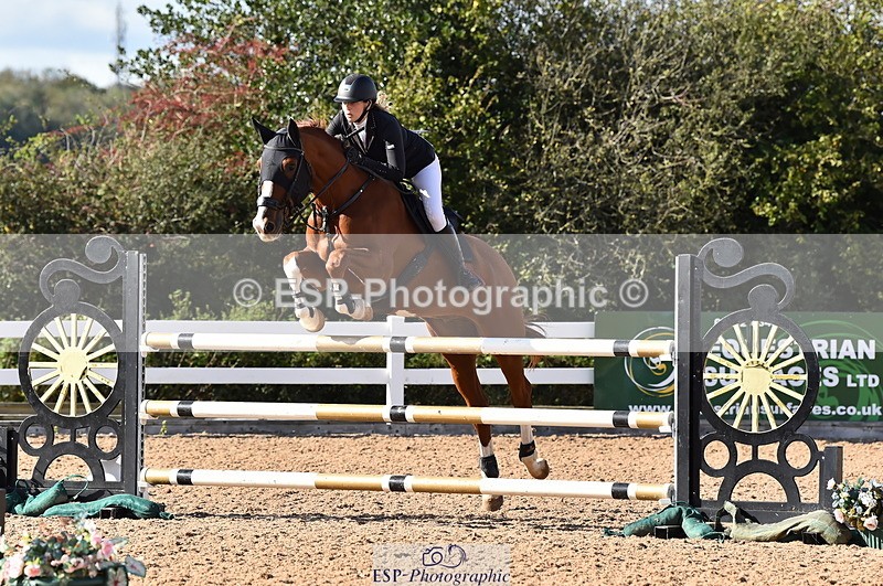 231014A-142212-05272 - Cls 15 1.05m Amateur Q 2nd R