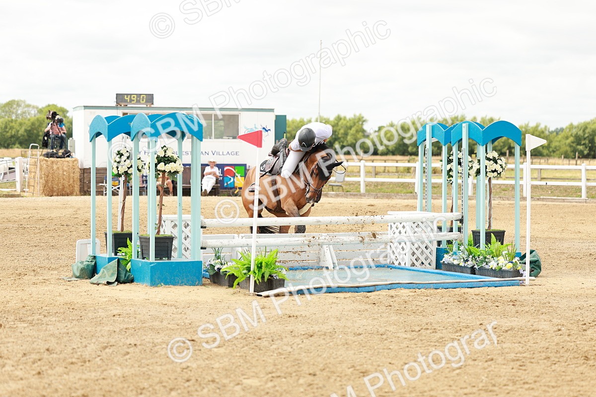 SBM_018303 - Class 21 - Senior Newcomers Championship 2d Rd