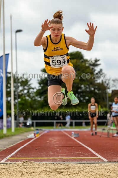 Age25SAT-914581 - Field Female Set One