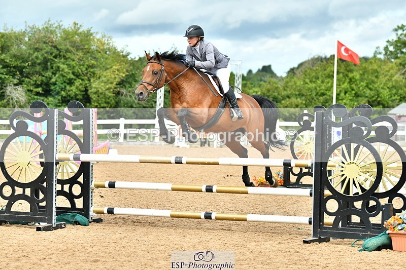 230813A-110057-11611 - Cls 40 A&B Senior Discovery & 1m Open